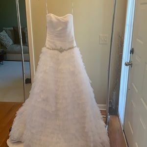 ❤️White tulle wedding dress...by Davinci...new
